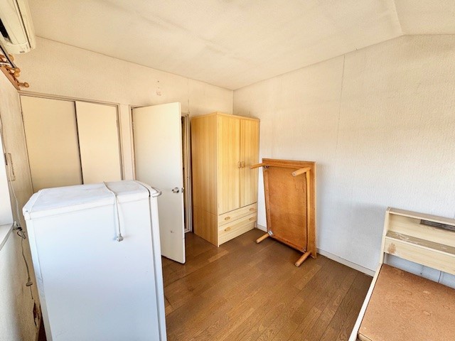 【洋室】※残置物は撤去いたします。