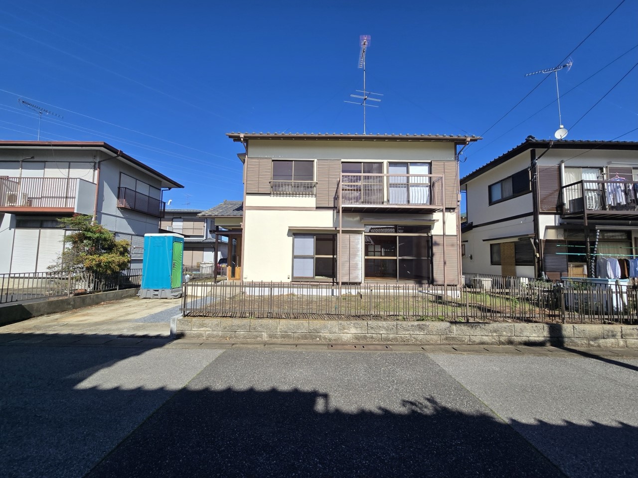 ◆外観(リフォーム後)|南向きの日当たり良好明るいおうち◎駐車場もついてます!