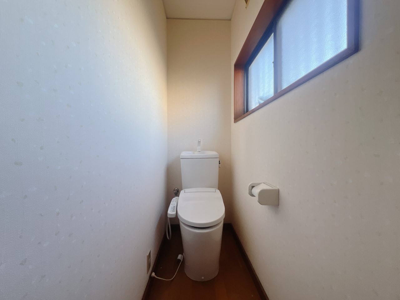 1階トイレ|ちょうどいいサイズの落ち着く空間