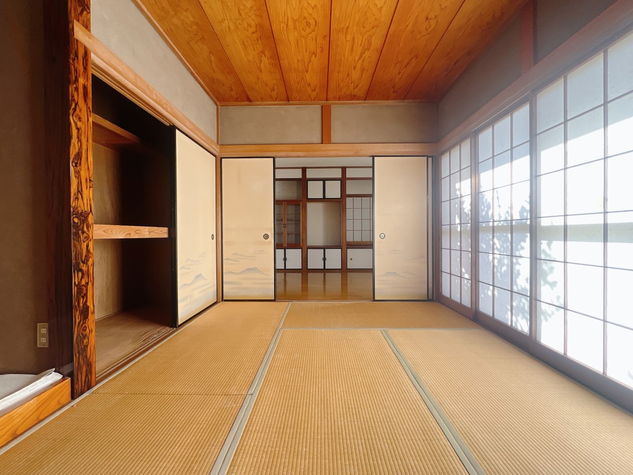 1階和室|リビングの延長として広くお使いいただけます♪