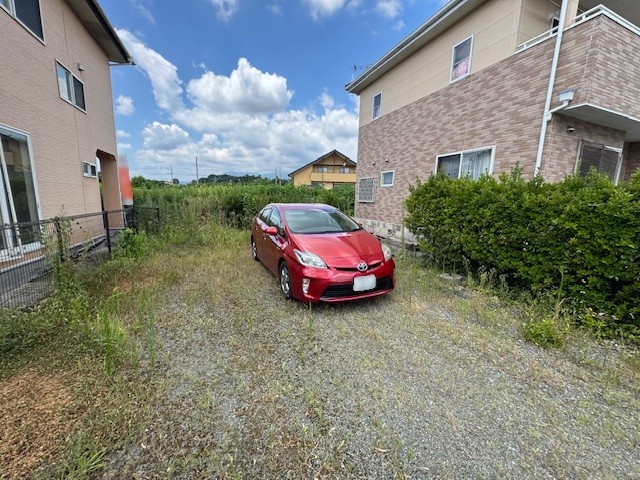 敷地内駐車4台以上可能!