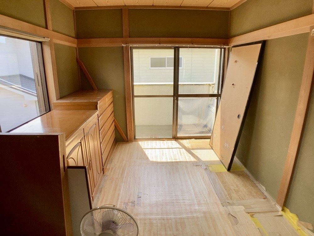 2階和室(6畳)ご両親がお泊りになっても、ぬくもりを感じられる和室でゆっくりとお寛ぎいただけます♪