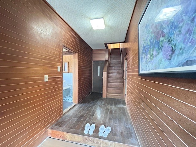 【玄関】二人同時に靴が履ける、ゆとりのある玄関です♪※リフォーム前の写真です※2026年4月撮影