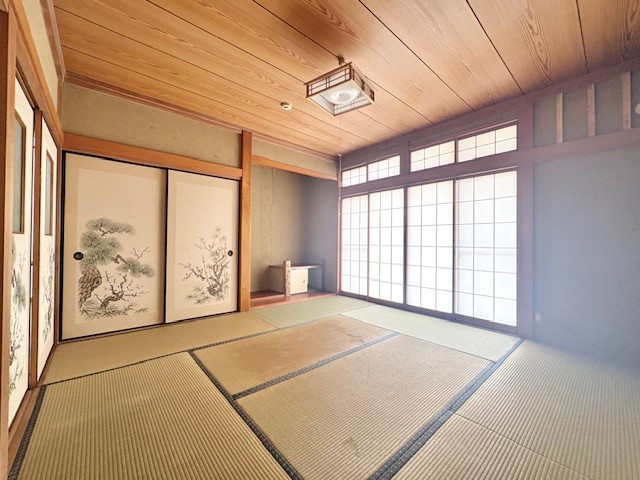 【1F和室】畳の香りに包まれる穏やかな和の暮らし♪
