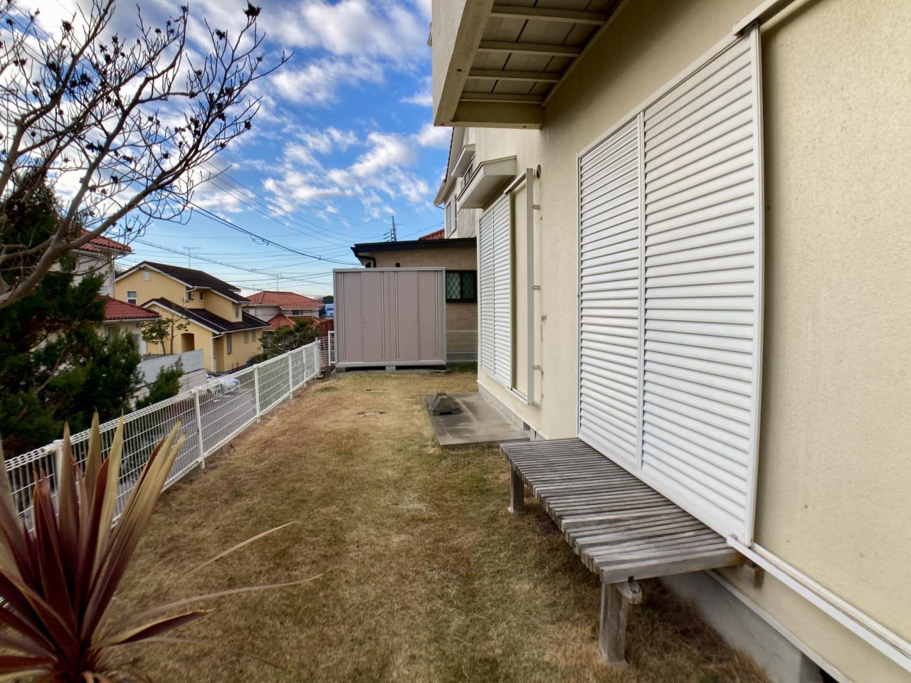 程よい広さのお庭があり、BBQやガーデニング・ペットやお子様とものびのび遊べることができ、お家時間も充実♪