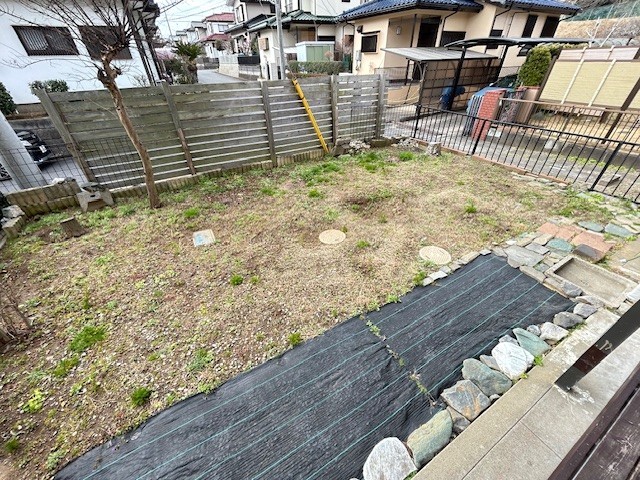 【庭】南向きの庭はBBQや家庭菜園も楽しめます☆※リフォーム前写真※2026年3月撮影