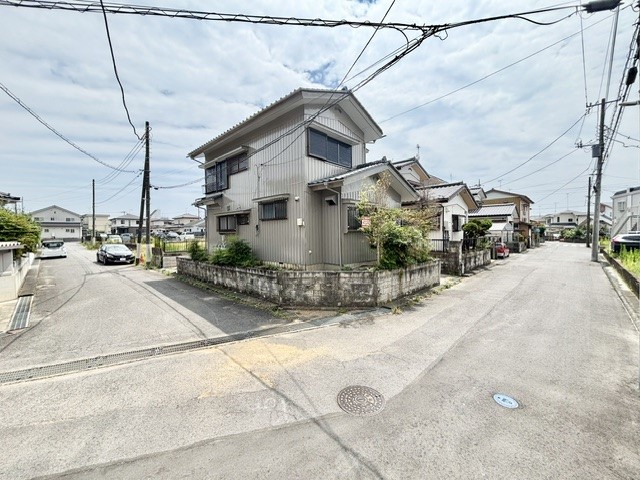 【外観】角地の物件です♪