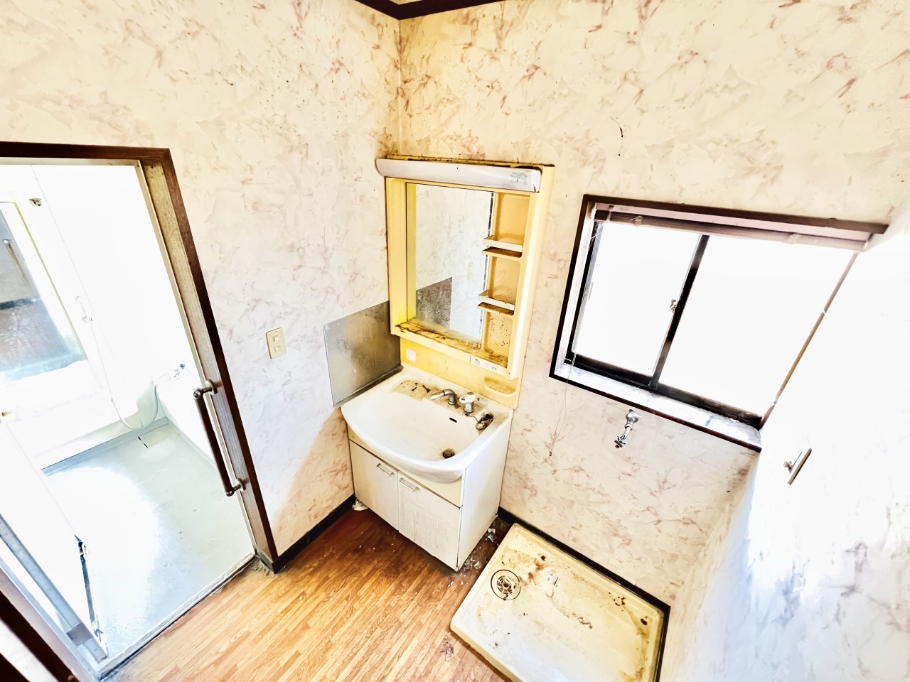 ◆洗面脱衣室|毎日使う洗面スペースや浴室は、モノがあふれてごちゃついていまいがち。スペースに収納すればスッキリ整います。心地よい空間で身支度したら、素敵な一日がはじまります。