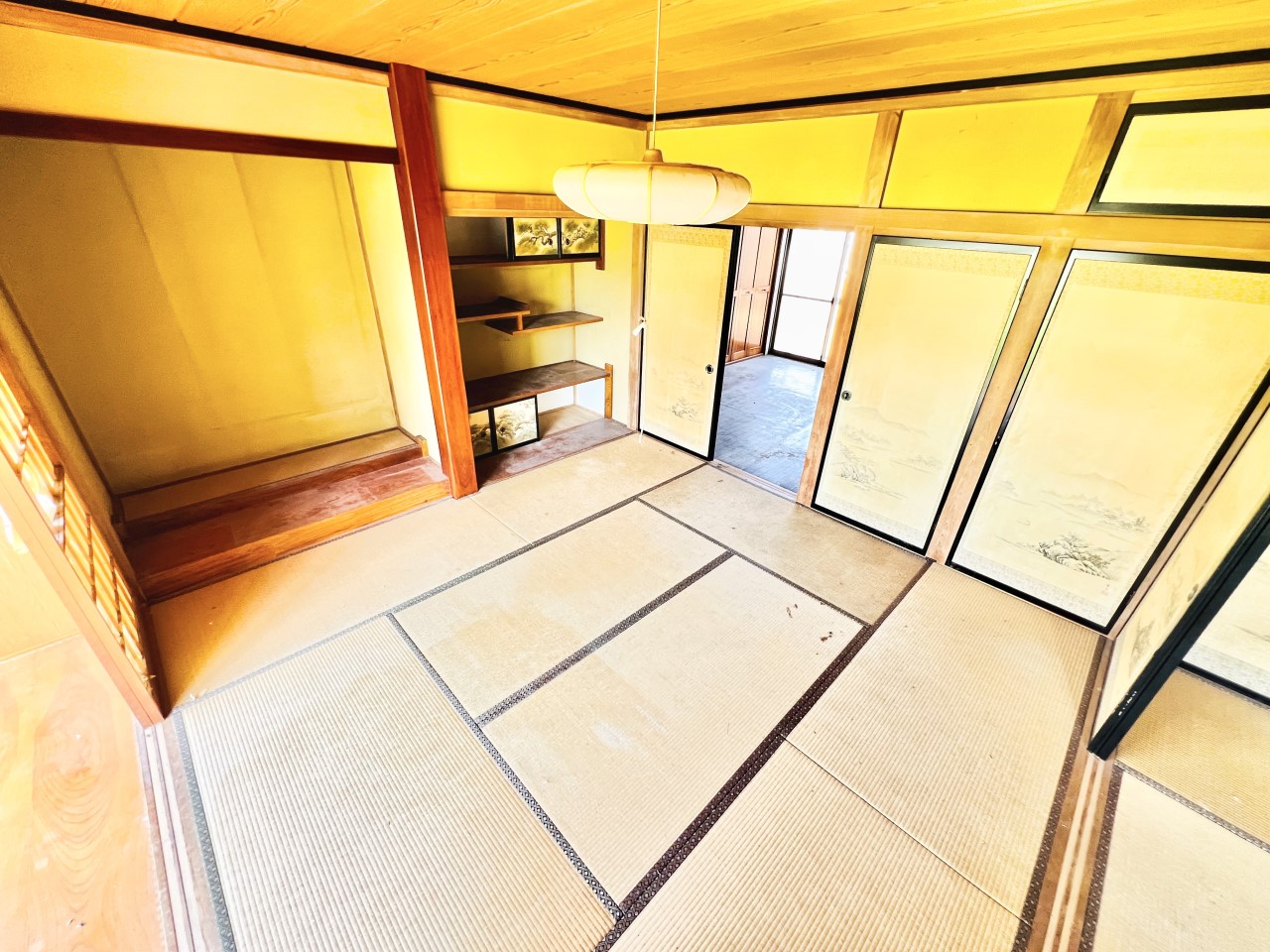 ◆1階和室|ぬくもりを感じられる和室でゆっくりとお寛ぎいただけます♪