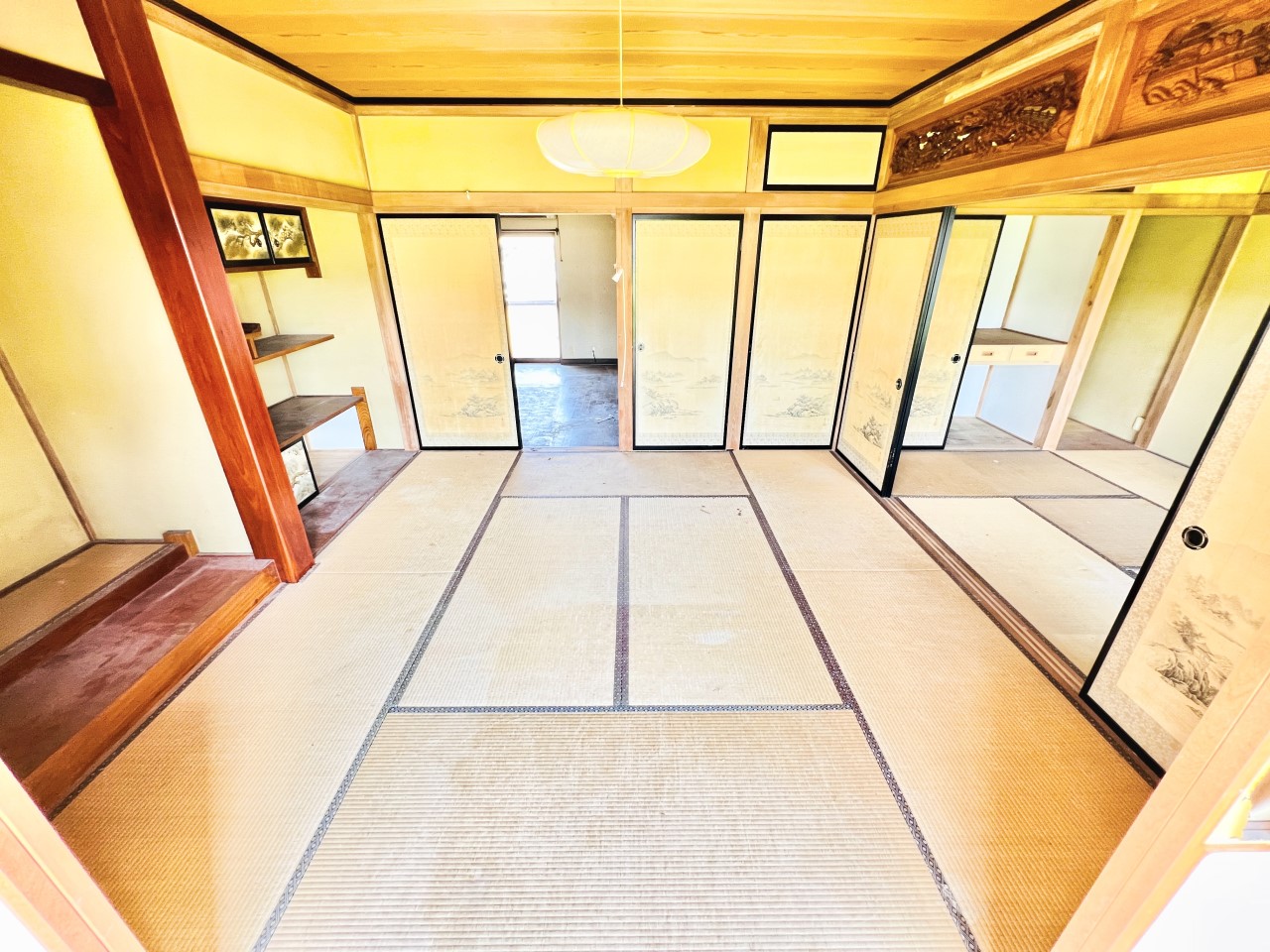 ◆1階和室|客間やリビングの延長としても最適です◎