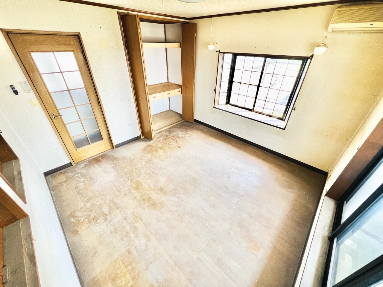 ◆2階洋室|各々が空間を共有しながら、思い思いの時間も気兼ねなく過ごせる♪