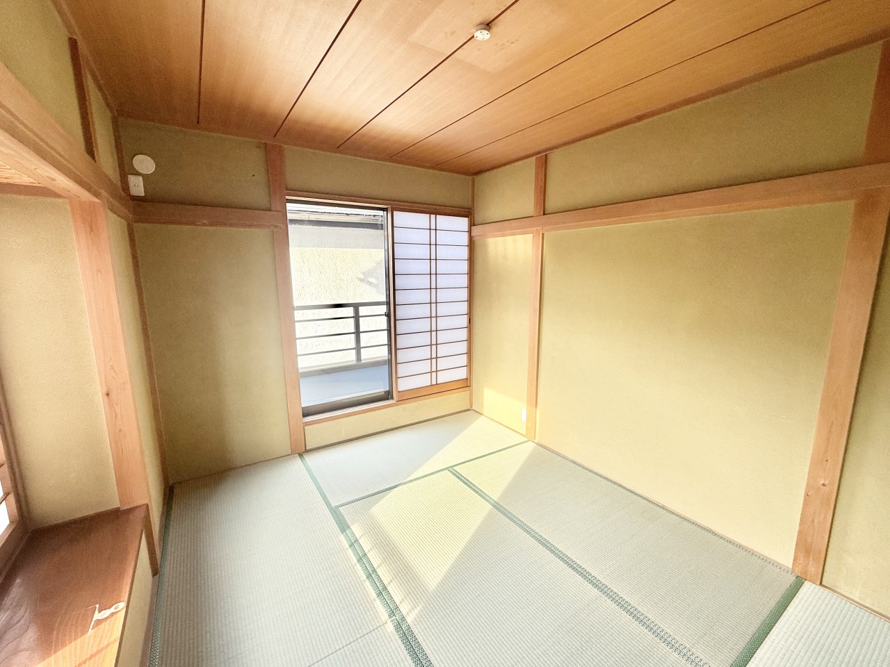 ◆1階和室(リフォーム後)|押し入れ付きの和室は、布団や季節物、日用品の収納に便利で、お部屋をスッキリ保てます。