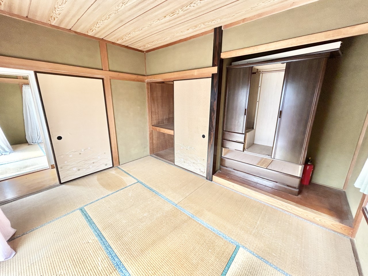 ◆2階和室|ぬくもりを感じられる和室でゆっくりとお寛ぎいただけます♪