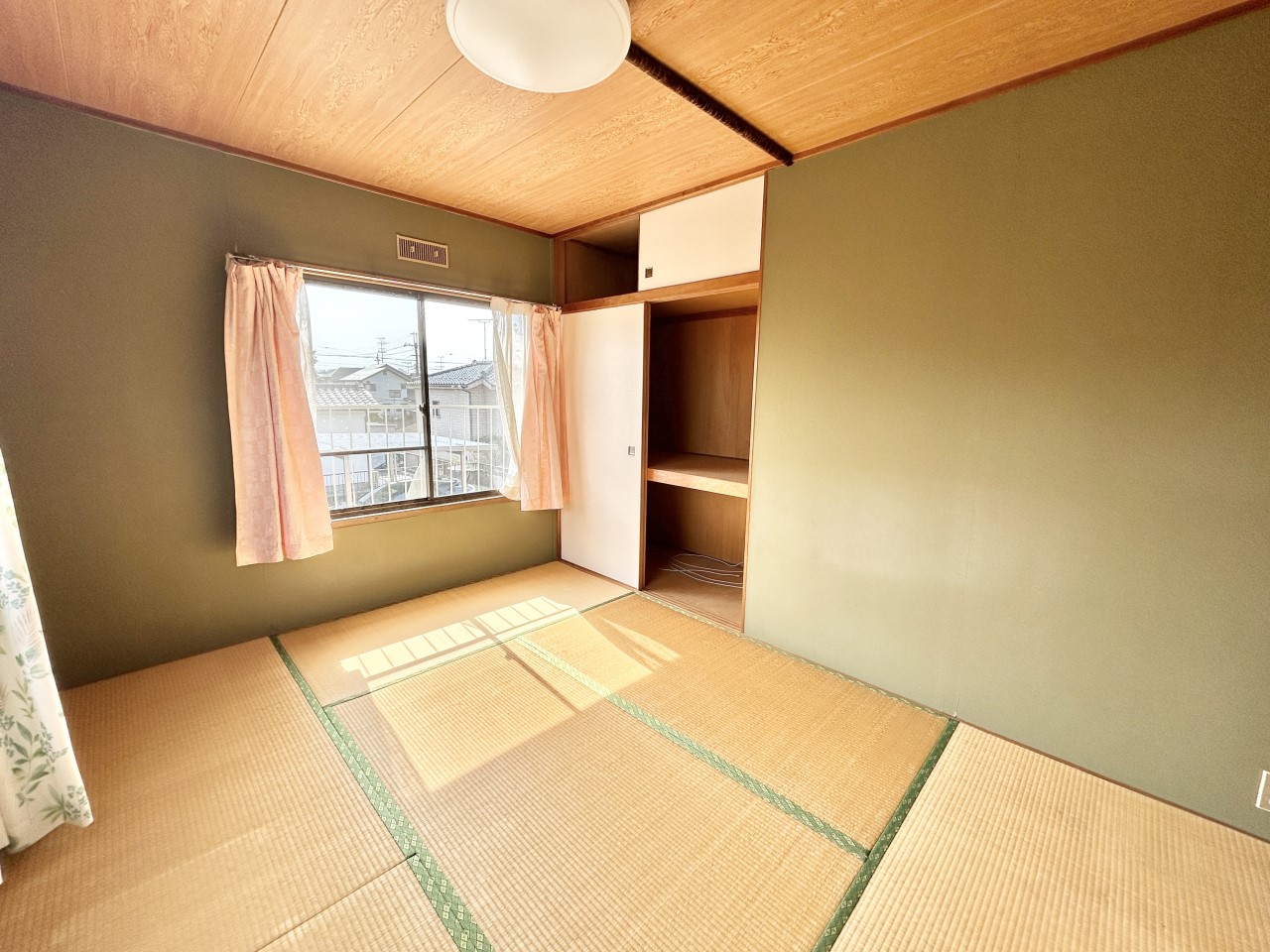 ◆2階和室(リフォーム中)|リフォーム中もご案内可能です。畳表替えします。