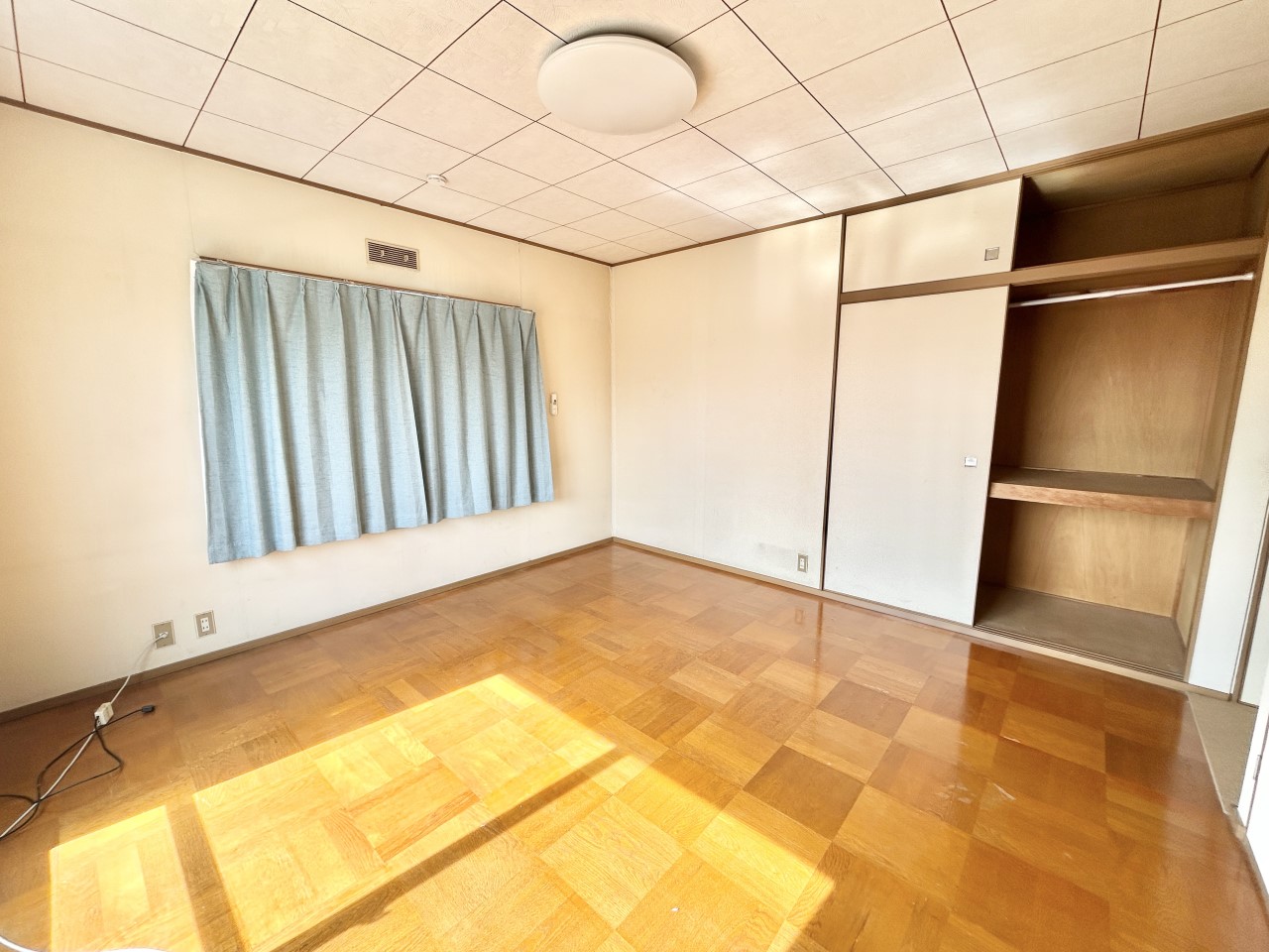 ◆2階洋室(リフォーム中)|リフォーム中もご案内可能です。CF上張りします。