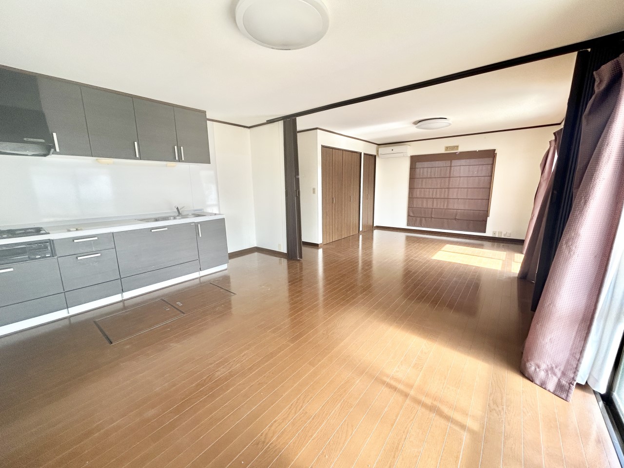 ◆リビング(リフォーム中)|リフォーム中もご案内可能です。