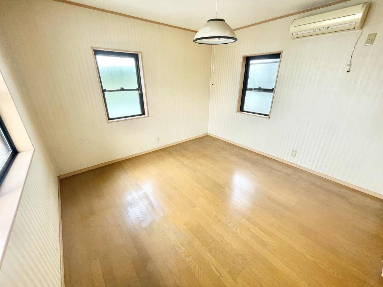 ◆1階洋室|時代に合わせて使い方が変化するお部屋です。