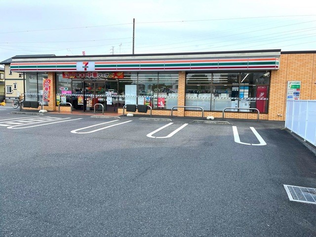 セブンイレブン高坂駅西口店(2400m)-
