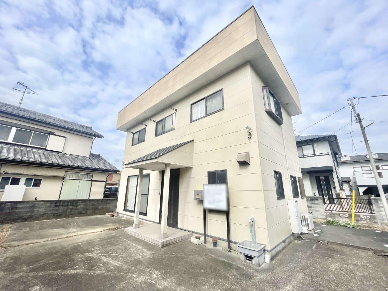 ◆外観|前面の建物から距離がある為、日当たり良好♪