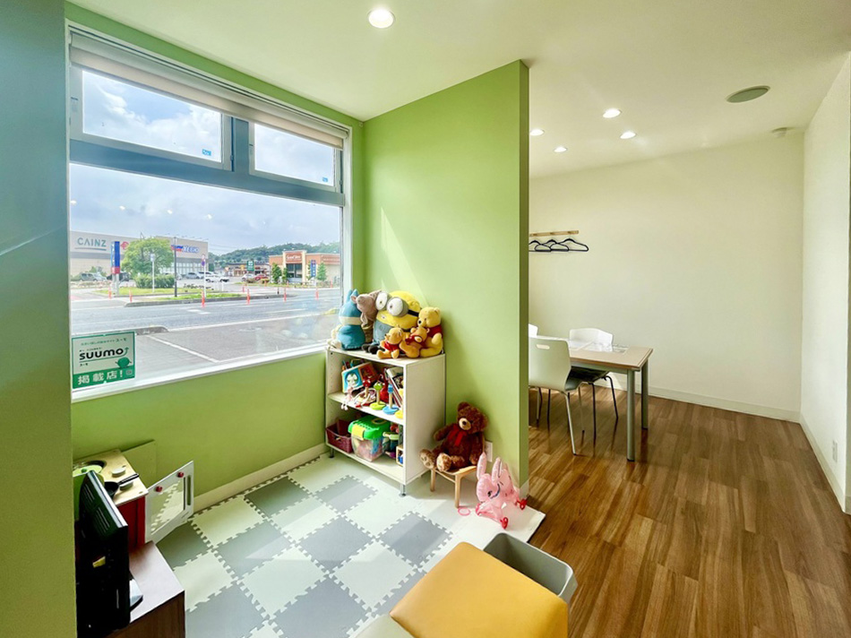 店内にはキッズコーナーも完備しており、小さなお子様連れのお客様でも安心です♪
